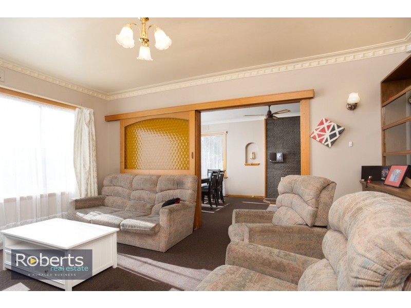 49 Cornwall Crescent, Newnham TAS 7248