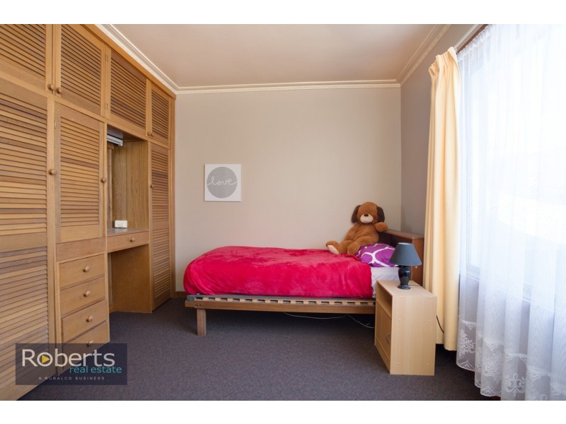 49 Cornwall Crescent, Newnham TAS 7248