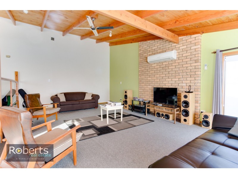 27 Michael St, Summerhill TAS 7250