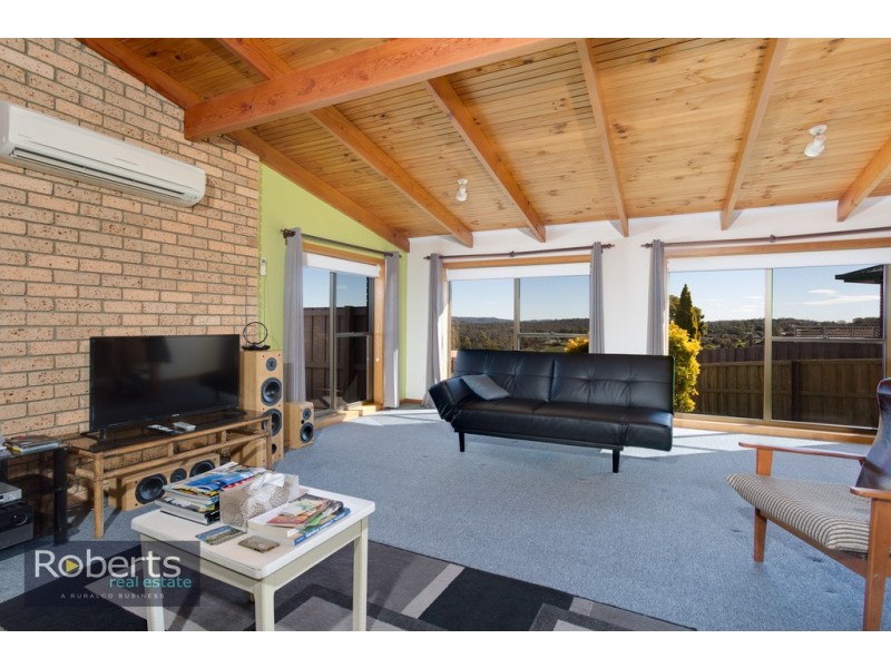 27 Michael St, Summerhill TAS 7250