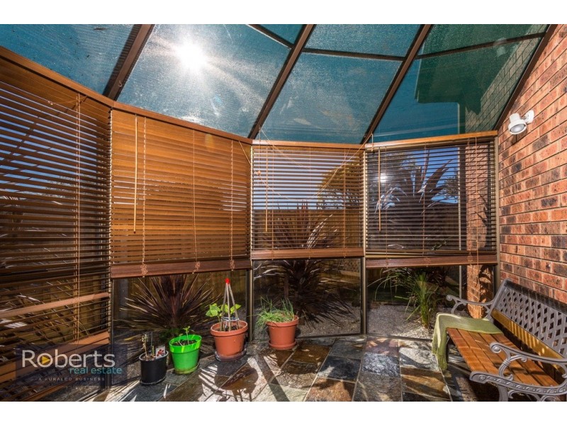 27 Michael St, Summerhill TAS 7250