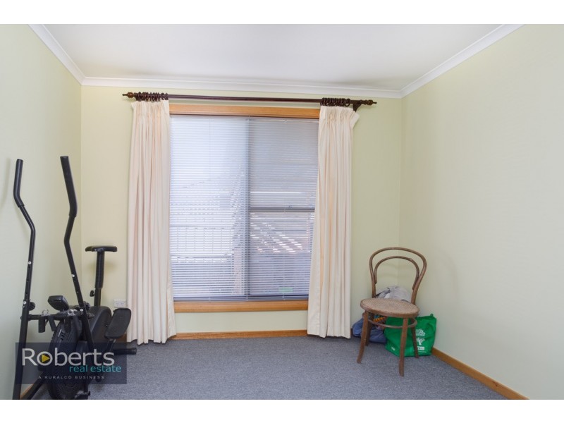 27 Michael St, Summerhill TAS 7250