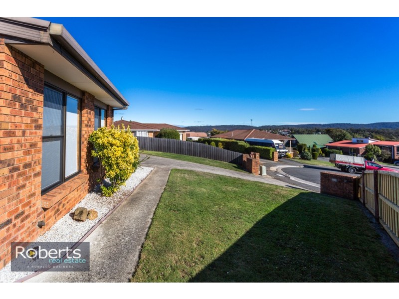 27 Michael St, Summerhill TAS 7250