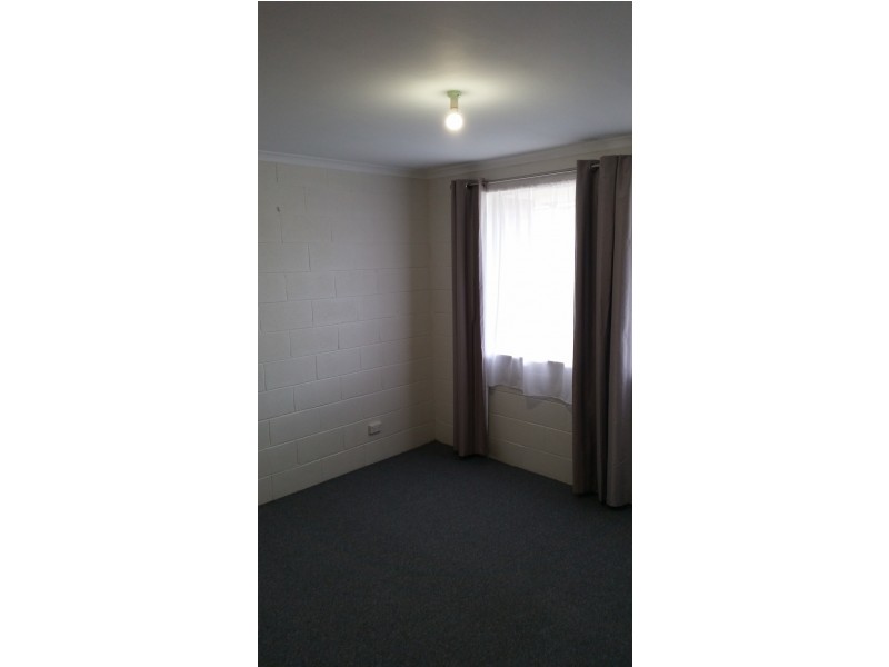 1/20 Bishops Drive, Newnham TAS 7248