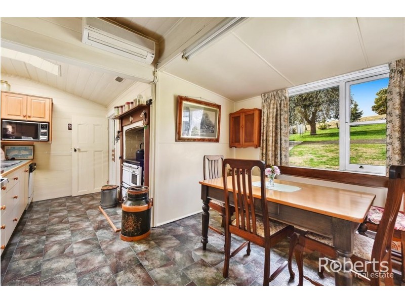 208 Alanvale Rd, Newnham TAS 7248