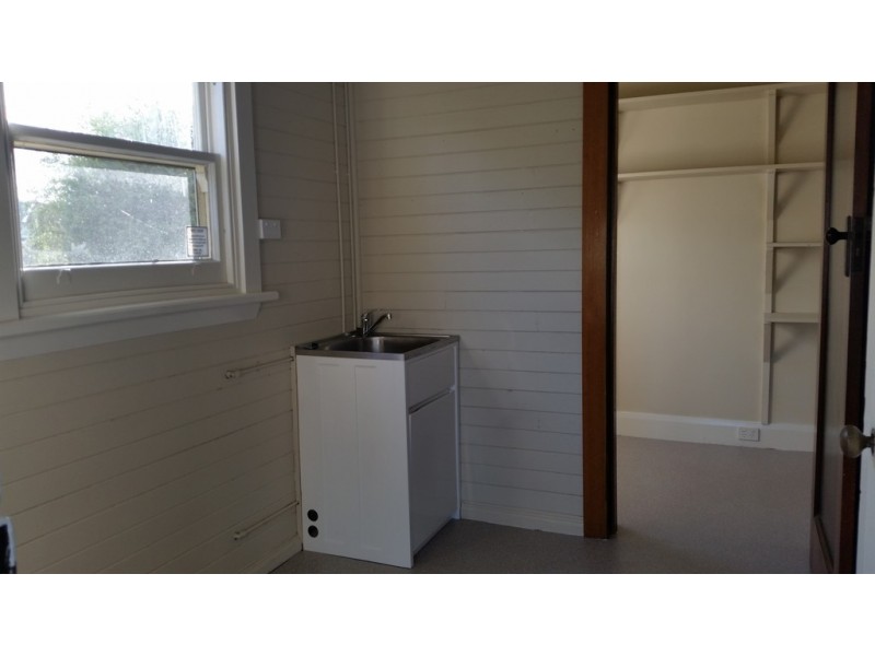 9 Haig Street, Mowbray TAS 7248