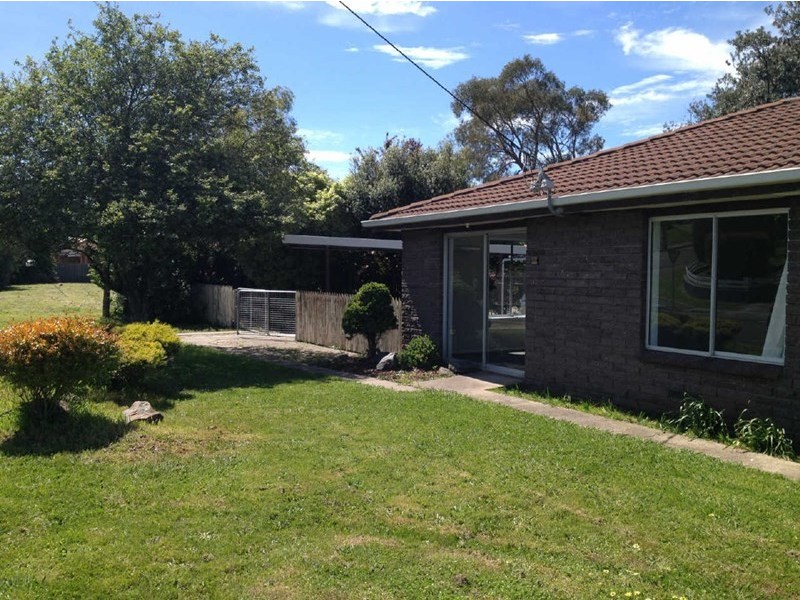 4a Parklands Parade, Newnham TAS 7248