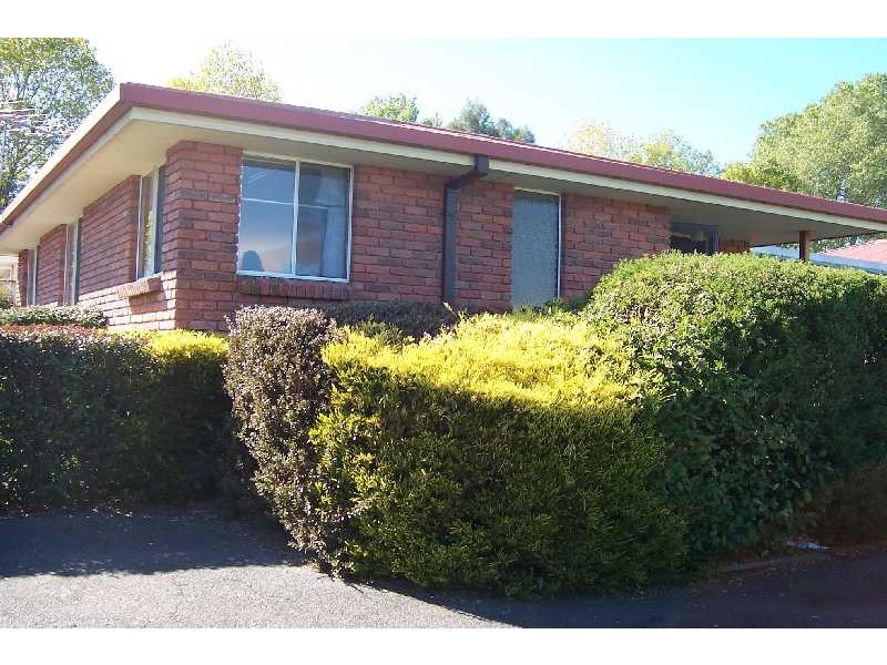 1/6 Patricia Place, Newnham TAS 7248
