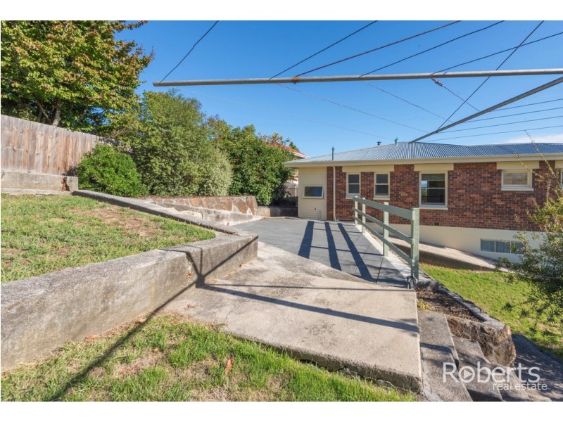3 Cherry Rd, Trevallyn TAS 7250