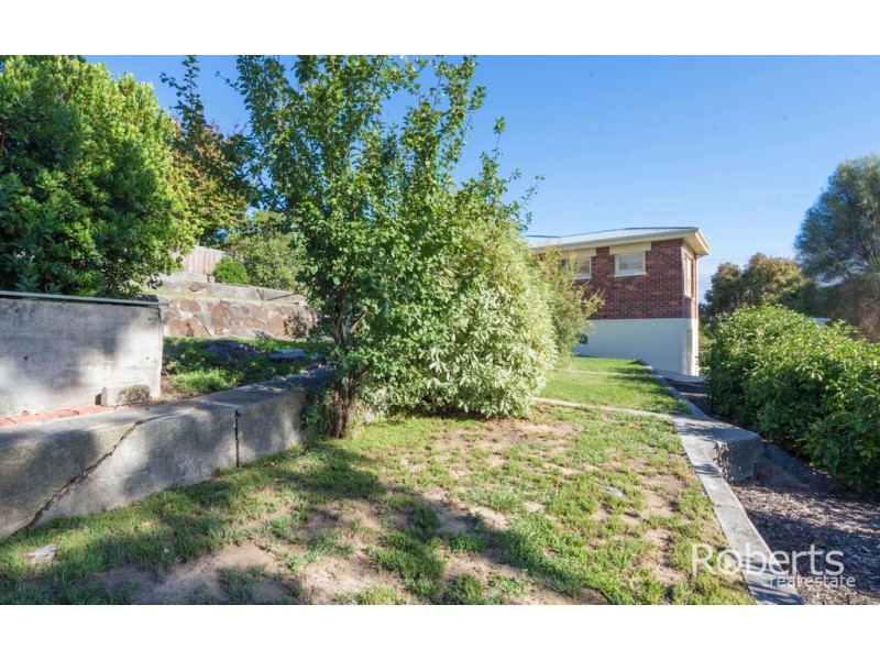 3 Cherry Rd, Trevallyn TAS 7250