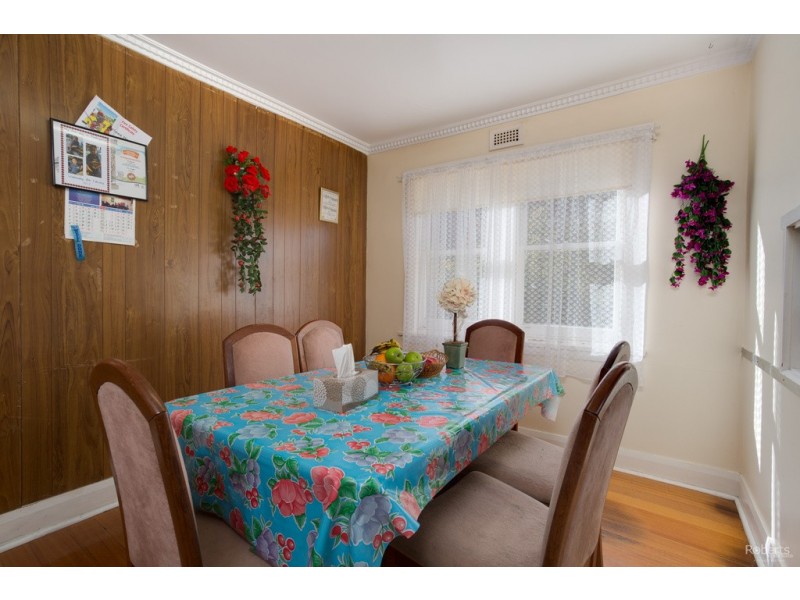 8 Sayer St, Newnham TAS 7248