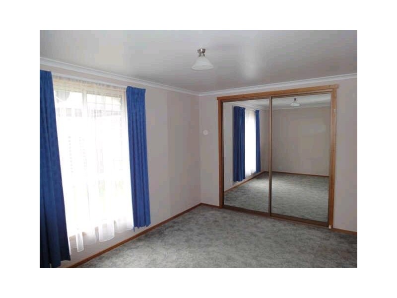 2/7 Foch Street, Mowbray TAS 7248
