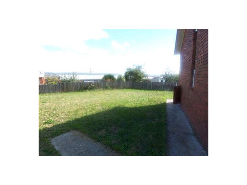 21 Bishops Drive, Newnham TAS 7248