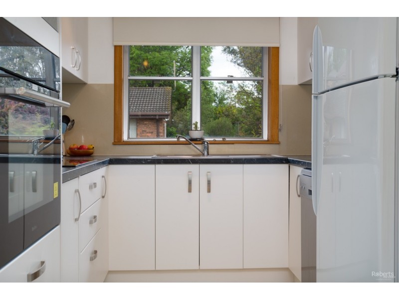 2/22 Connaught Crescent, West Launceston TAS 7250