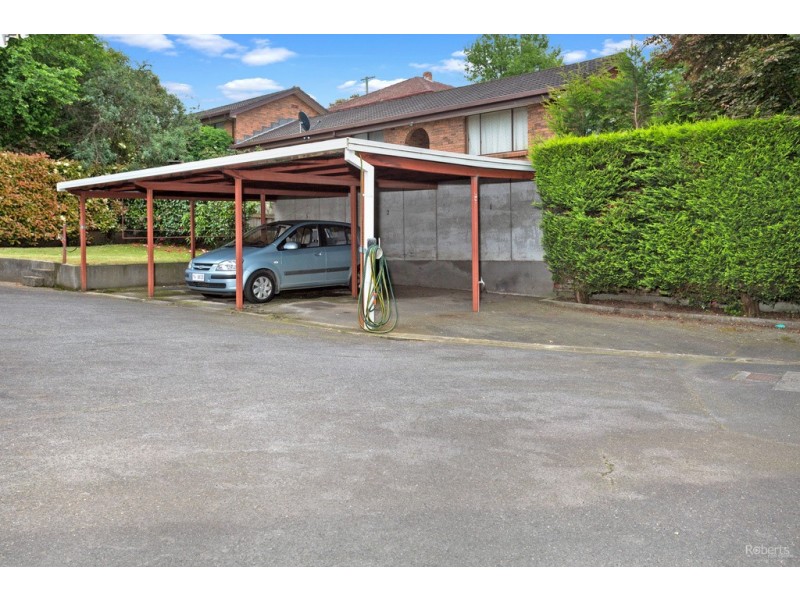 2/22 Connaught Crescent, West Launceston TAS 7250