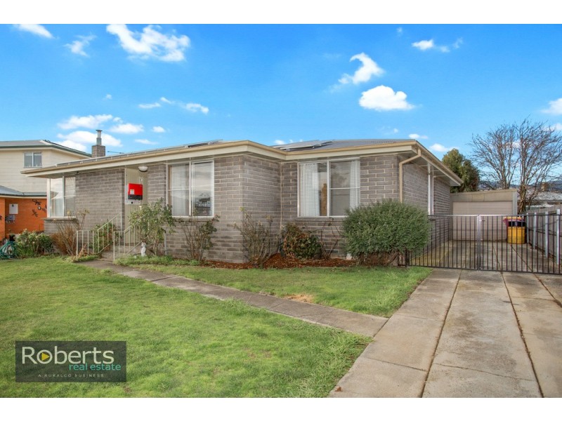 12 Parangana Place, Waverley TAS 7250