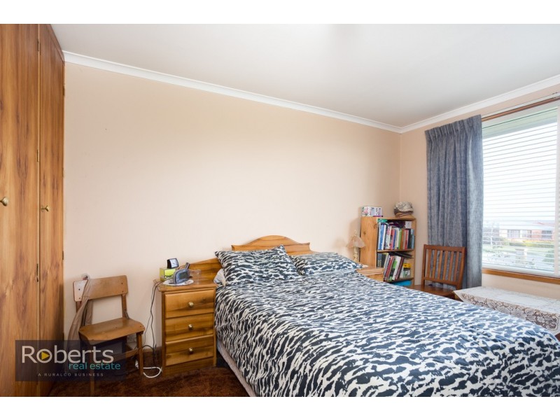 12 Parangana Place, Waverley TAS 7250