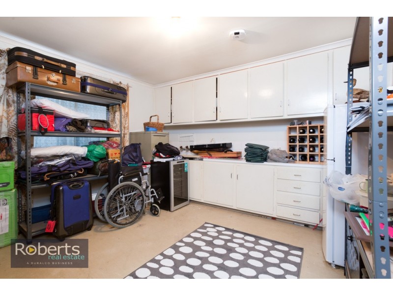 12 Parangana Place, Waverley TAS 7250