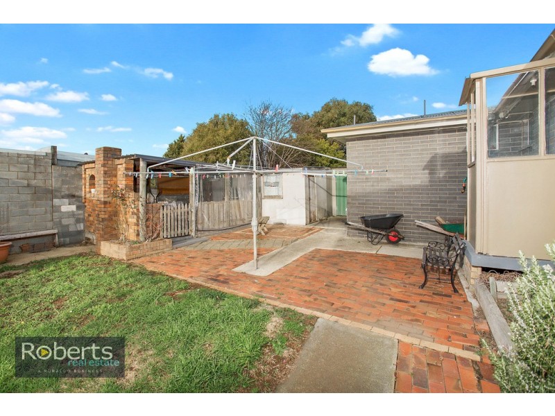 12 Parangana Place, Waverley TAS 7250