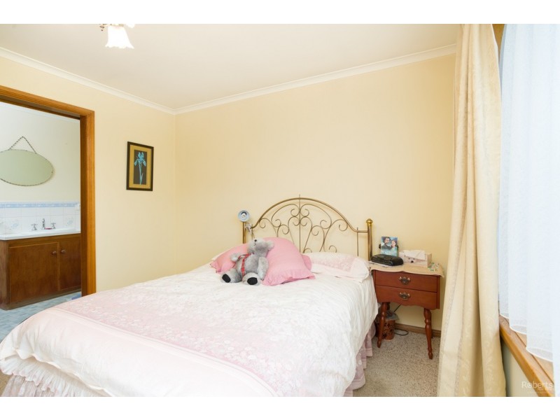 69 New World Avenue, Trevallyn TAS 7250