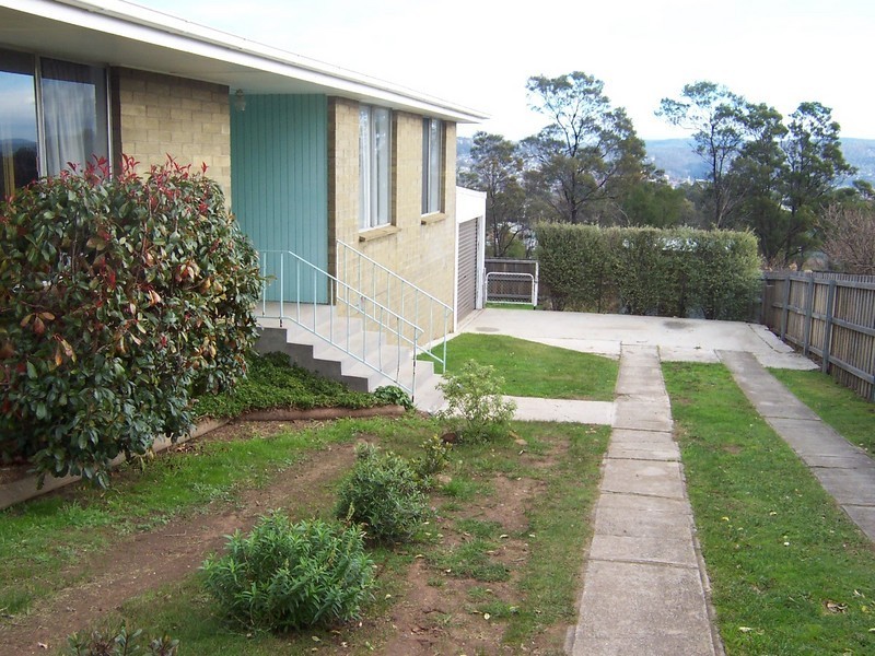 16 Suncrest Place, Ravenswood TAS 7250