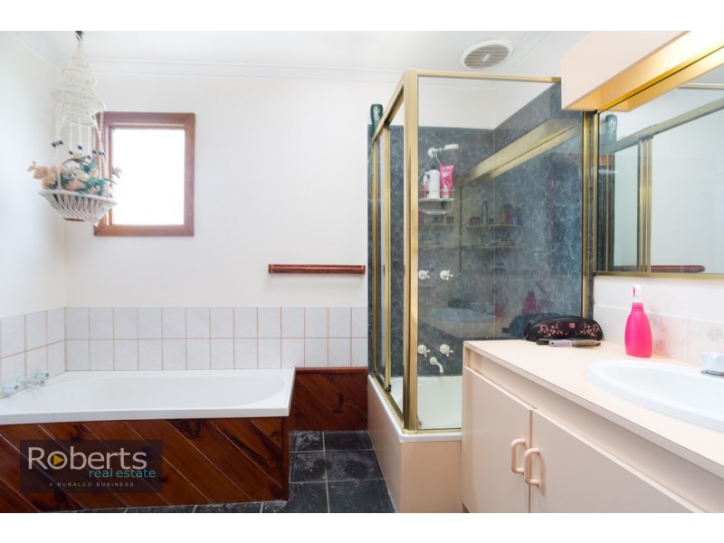 11 Lawson St, Mayfield TAS 7248