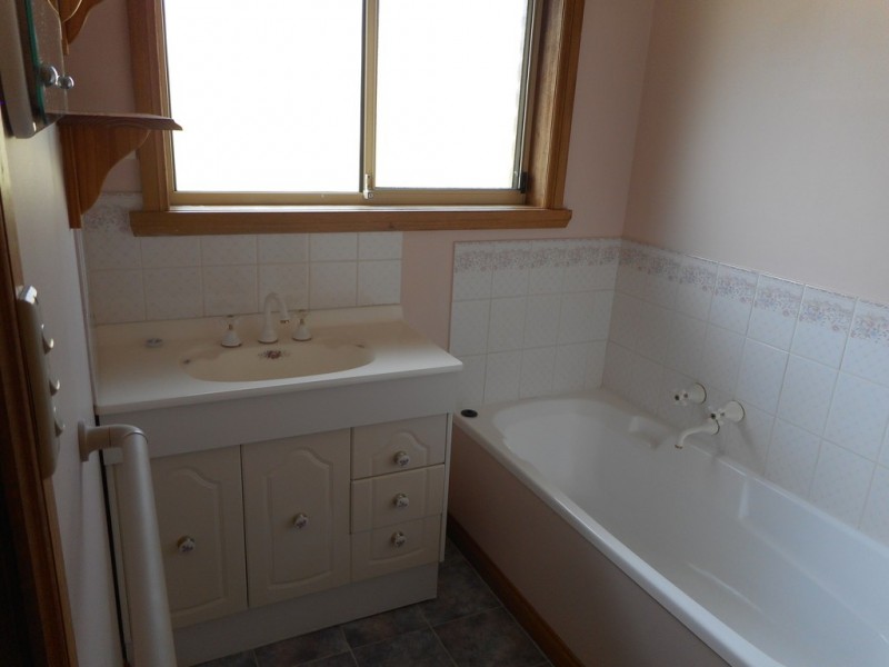 5 Edinburgh Street, Kings Meadows TAS 7249