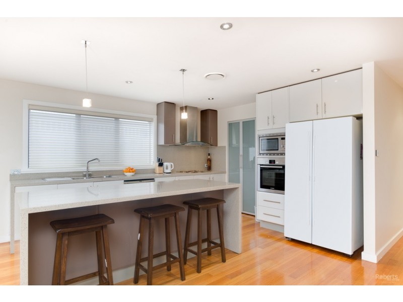 6 Dundas St, Youngtown TAS 7249