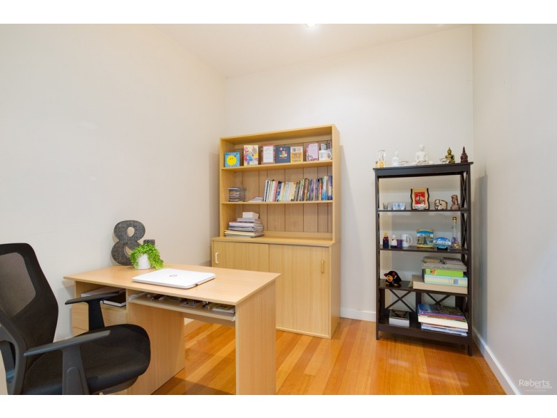 6 Dundas St, Youngtown TAS 7249
