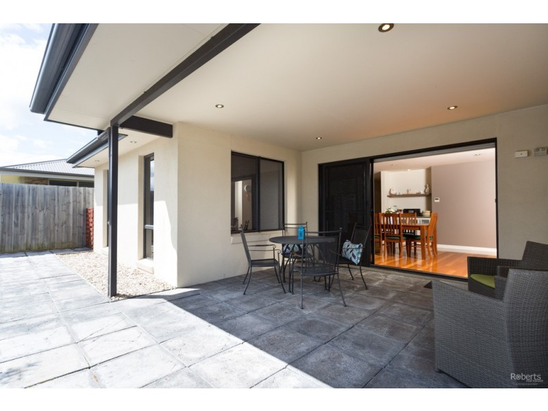 6 Dundas St, Youngtown TAS 7249