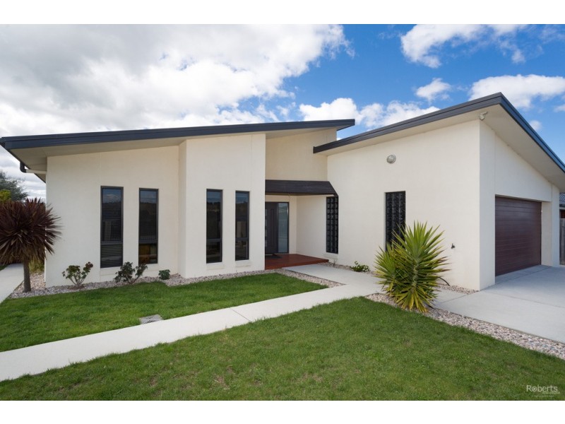 6 Dundas St, Youngtown TAS 7249