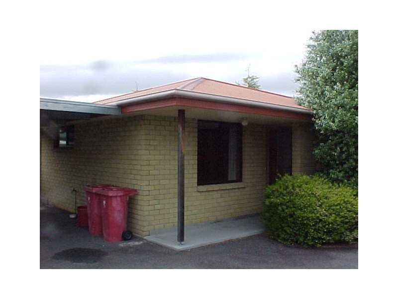 4/4 Norman Court, Newnham TAS 7248