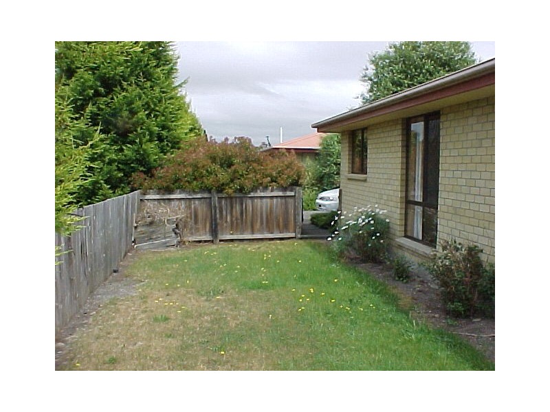 4/4 Norman Court, Newnham TAS 7248