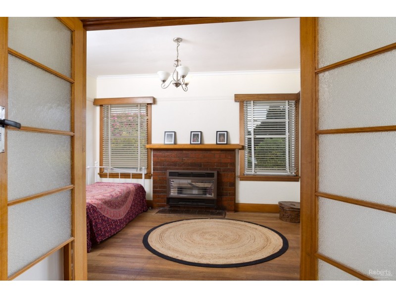 20 Freeland Crescent, Riverside TAS 7250