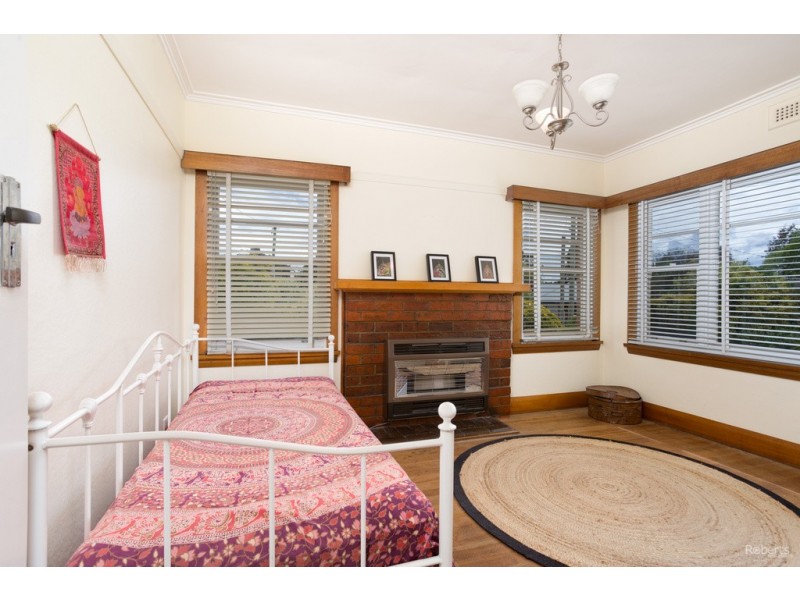 20 Freeland Crescent, Riverside TAS 7250