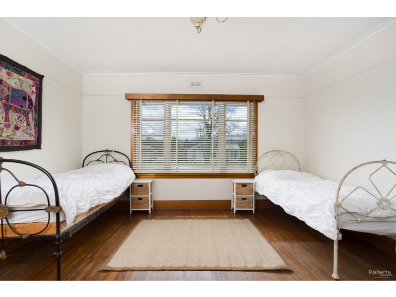 20 Freeland Crescent, Riverside TAS 7250