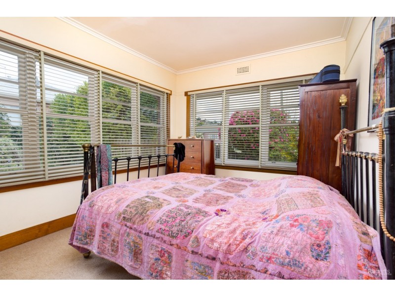 20 Freeland Crescent, Riverside TAS 7250