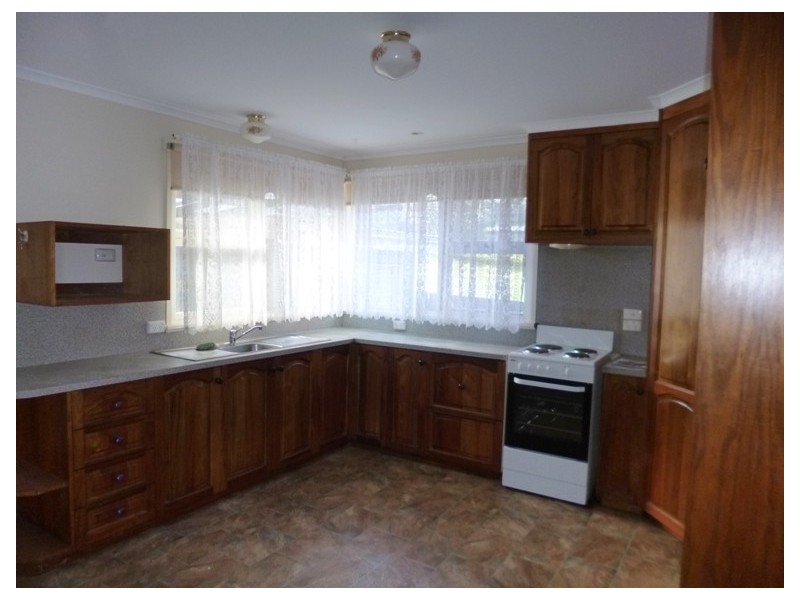 35 Paringa Avenue, Newnham TAS 7248