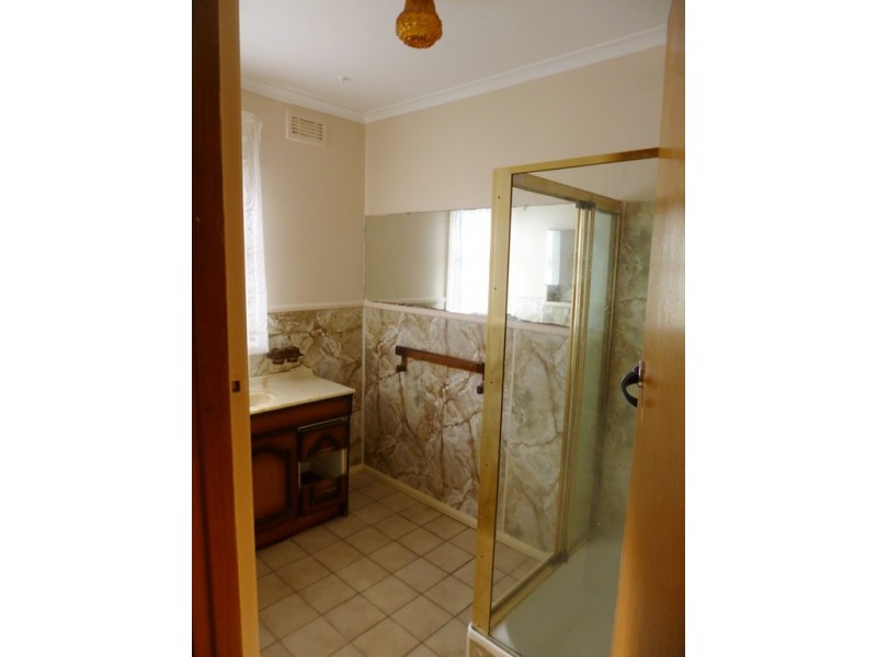 35 Paringa Avenue, Newnham TAS 7248