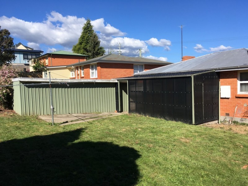 35 Paringa Avenue, Newnham TAS 7248