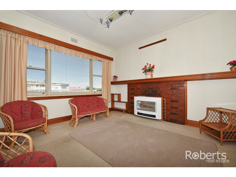 4 Tompsons Lane, Newnham TAS 7248