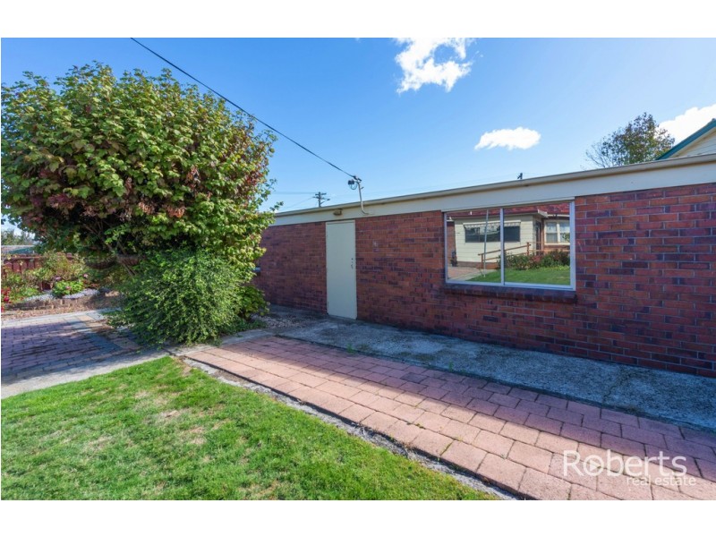 4 Tompsons Lane, Newnham TAS 7248