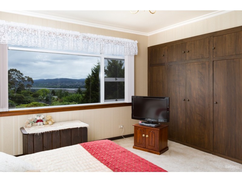 15 Cherry Road, Trevallyn TAS 7250