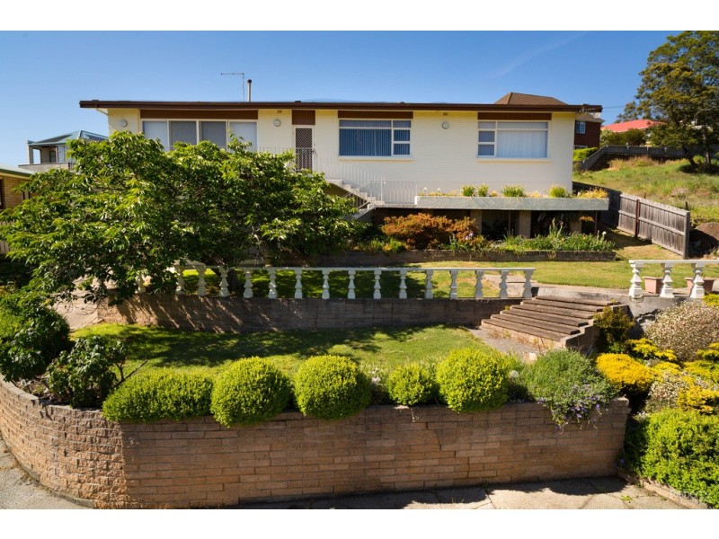 15 Cherry Road, Trevallyn TAS 7250