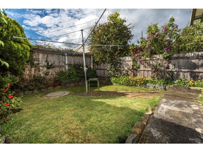 17 Bronzewing Ave, Newnham TAS 7248