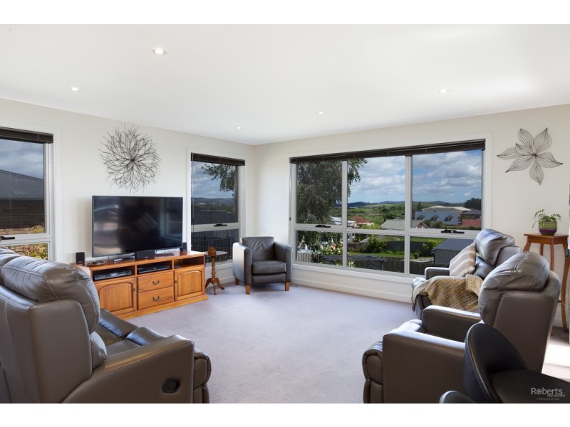 108 Mount Stuart Drive, Newnham TAS 7248