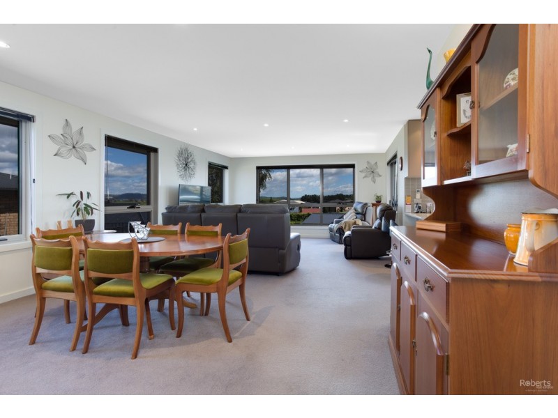108 Mount Stuart Drive, Newnham TAS 7248