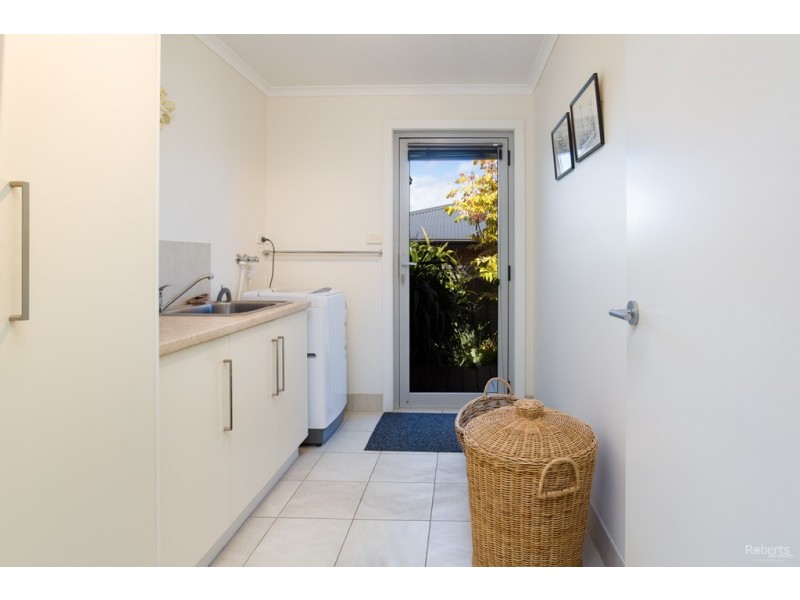 108 Mount Stuart Drive, Newnham TAS 7248