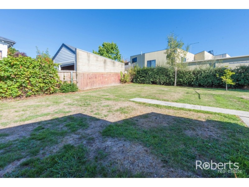 9 Robin St, Newstead TAS 7250