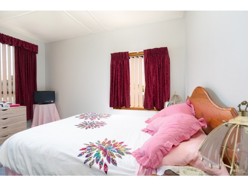 5 Burrows Street, Prospect Vale TAS 7250